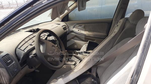 Photo 11 VIN: JN1CA31S02T571438 - NISSAN MAXIMA 