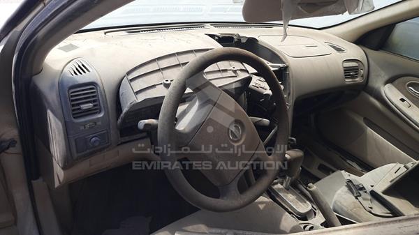 Photo 13 VIN: JN1CA31S02T571438 - NISSAN MAXIMA 