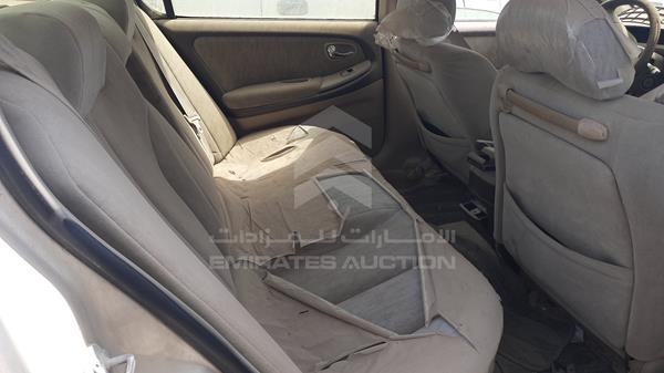 Photo 18 VIN: JN1CA31S02T571438 - NISSAN MAXIMA 