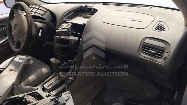 Photo 21 VIN: JN1CA31S02T571438 - NISSAN MAXIMA 