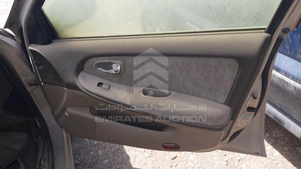 Photo 22 VIN: JN1CA31S02T571438 - NISSAN MAXIMA 