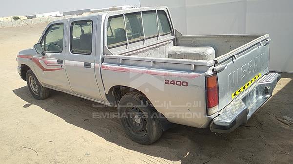 Photo 6 VIN: JN1CBGD22Z0003968 - NISSAN 2400 