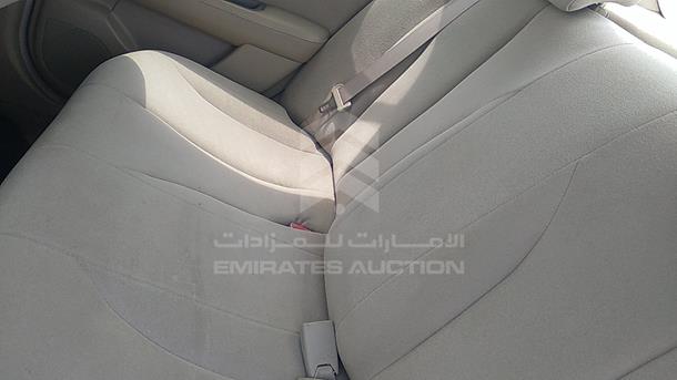 Photo 18 VIN: JN1CC11C18T015722 - NISSAN TIIDA 