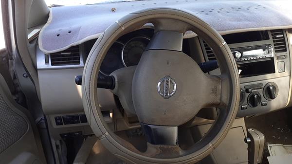 Photo 12 VIN: JN1CC11C26T107998 - NISSAN TIIDA 