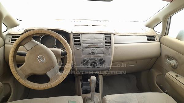 Photo 13 VIN: JN1CC11C28T021383 - NISSAN TIIDA 