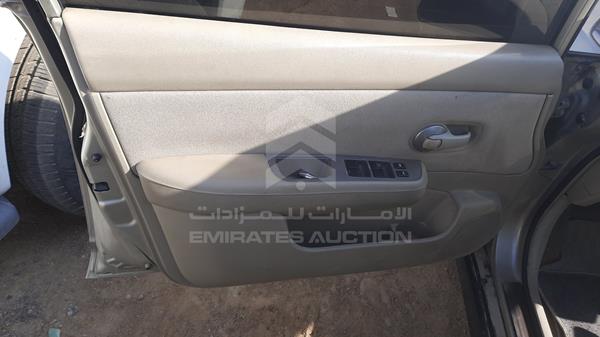 Photo 9 VIN: JN1CC11C47T010142 - NISSAN TIIDA 