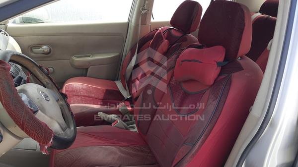 Photo 10 VIN: JN1CC11C48T015813 - NISSAN TIIDA 