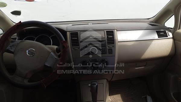 Photo 13 VIN: JN1CC11C48T015813 - NISSAN TIIDA 