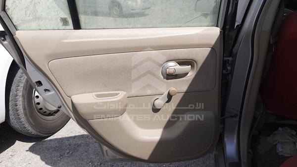 Photo 16 VIN: JN1CC11C48T015813 - NISSAN TIIDA 