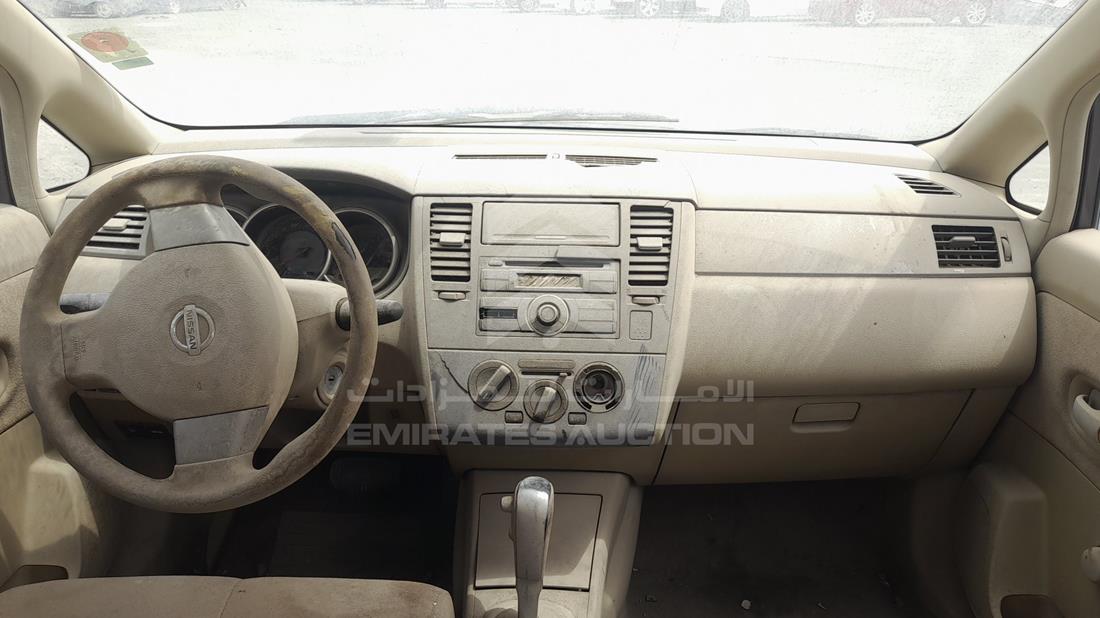 Photo 13 VIN: JN1CC11C78T018835 - NISSAN TIIDA 