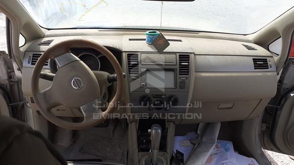 Photo 13 VIN: JN1CC11C88T012641 - NISSAN TIIDA 