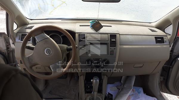 Photo 9 VIN: JN1CC11C88T012641 - NISSAN TIIDA 