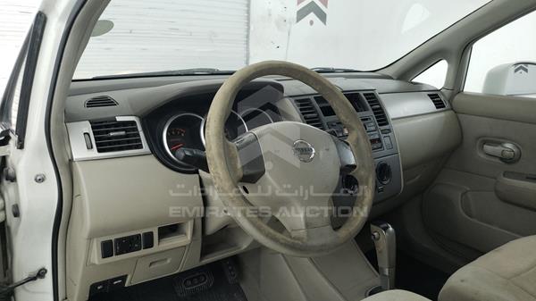 Photo 10 VIN: JN1CC11CX8T020515 - NISSAN TIIDA 