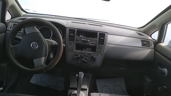 Photo 13 VIN: JN1CC13C36T000553 - NISSAN TIIDA 