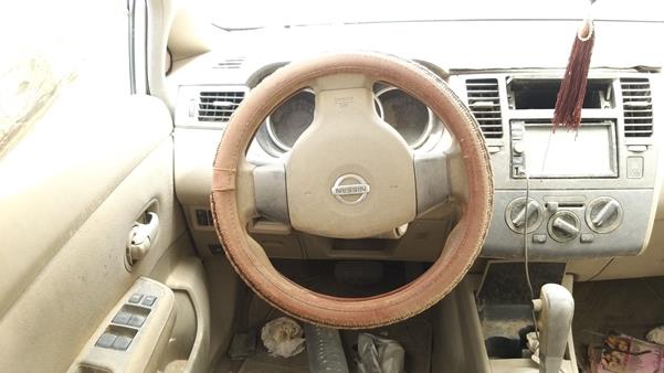 Photo 13 VIN: JN1CC13C67T000287 - NISSAN TIIDA 