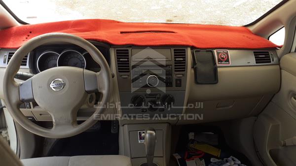 Photo 9 VIN: JN1CC13CX7T000910 - NISSAN TIIDA 