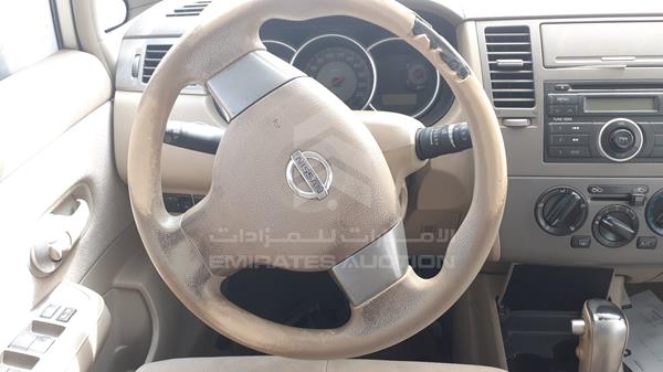 Photo 12 VIN: JN1CC13CX8T009785 - NISSAN TIIDA 