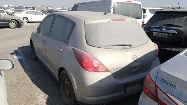 Photo 4 VIN: JN1CC13CX8T016428 - NISSAN TIIDA 