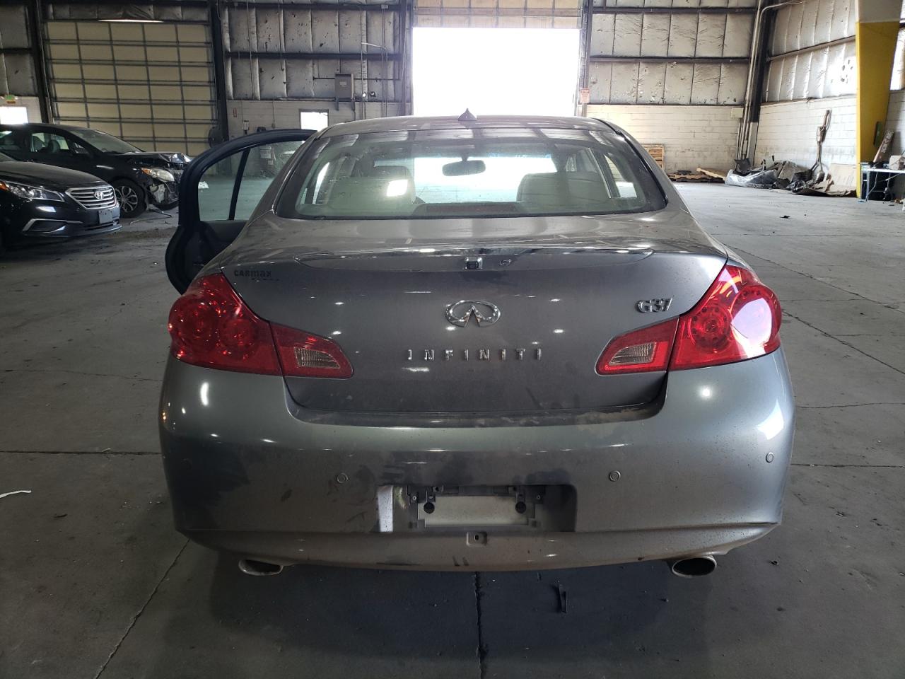 Photo 5 VIN: JN1CV6AP0DM718467 - INFINITI G 