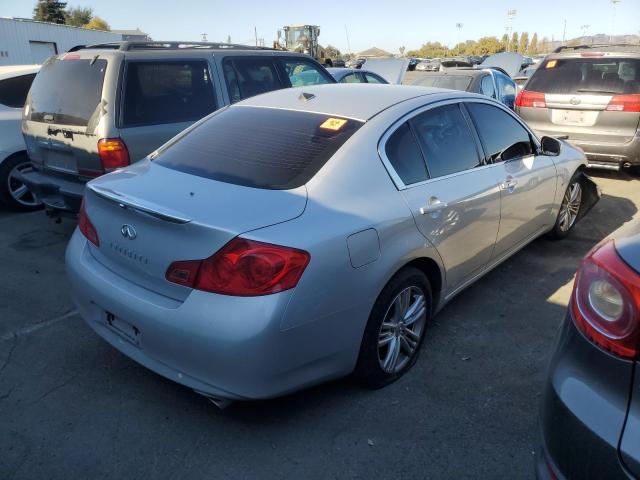 Photo 2 VIN: JN1CV6AP0FM500337 - INFINITI Q40 