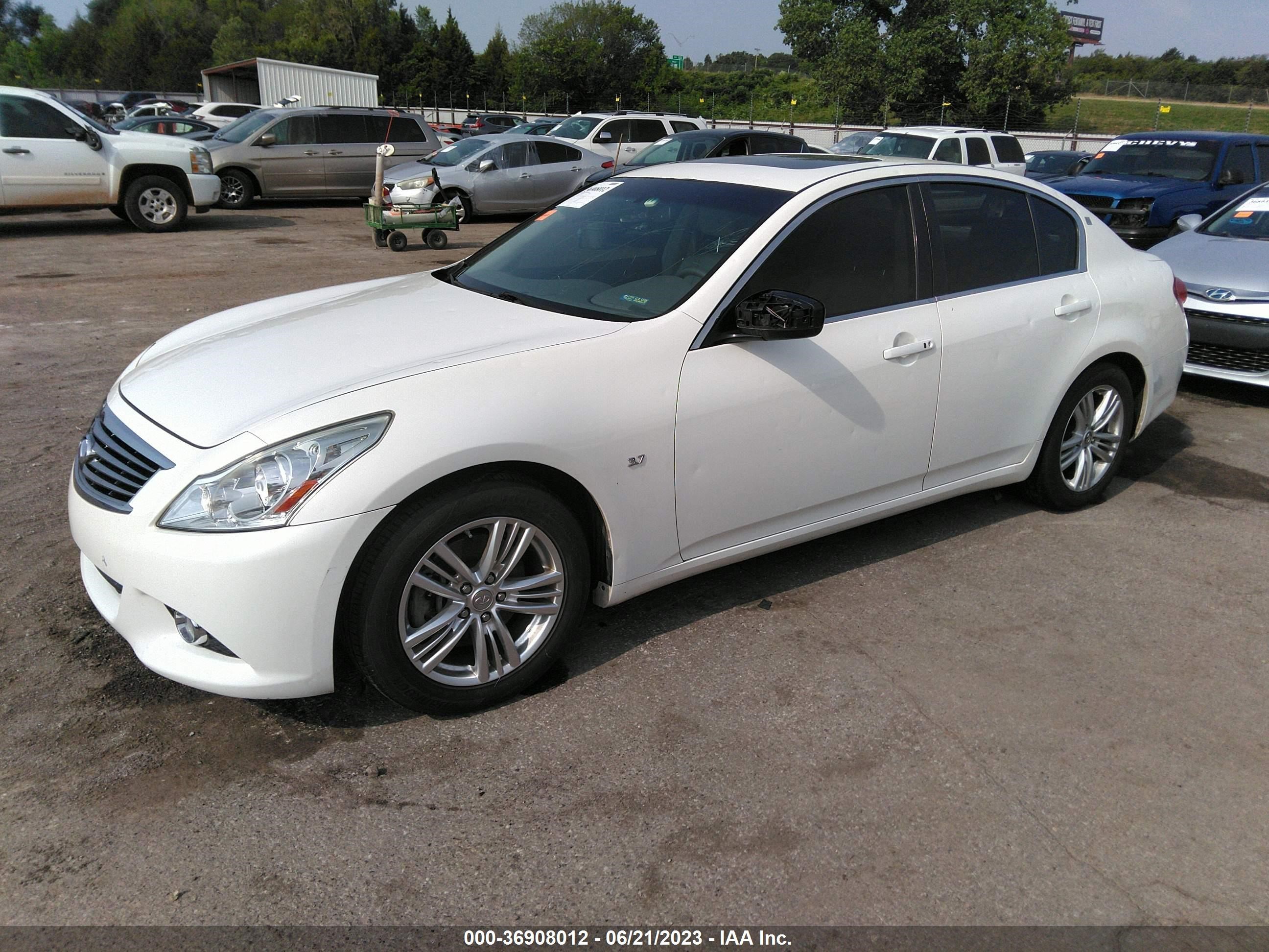 Photo 1 VIN: JN1CV6AP0FM500399 - INFINITI Q40 