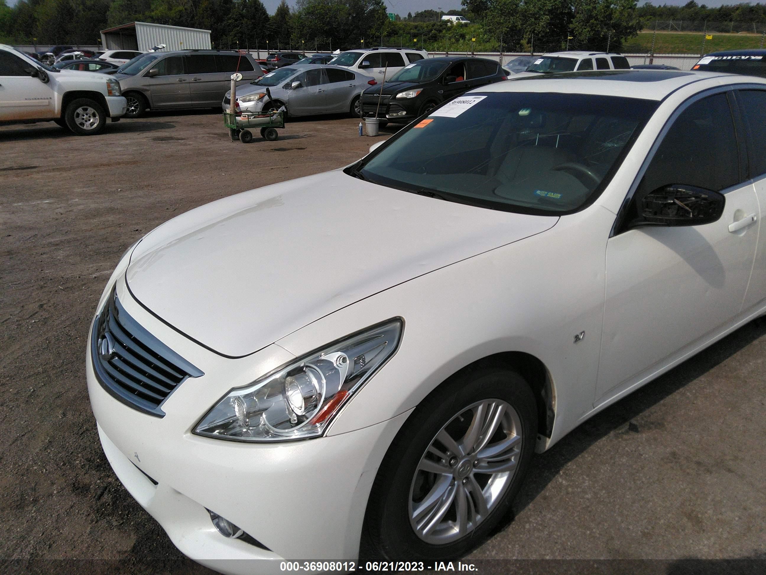 Photo 5 VIN: JN1CV6AP0FM500399 - INFINITI Q40 