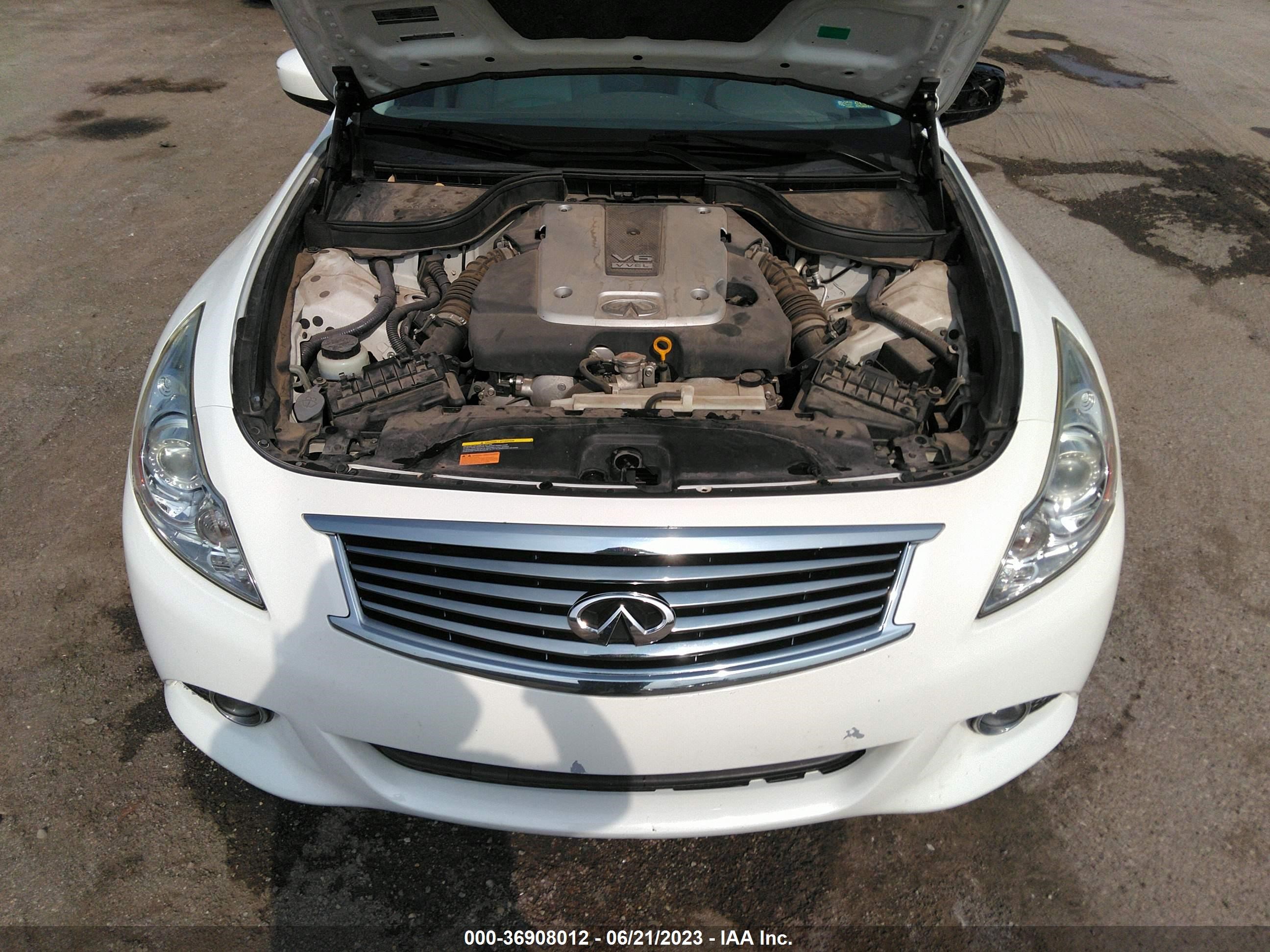 Photo 9 VIN: JN1CV6AP0FM500399 - INFINITI Q40 