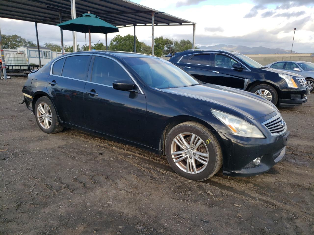 Photo 3 VIN: JN1CV6AP1BM301565 - INFINITI G 