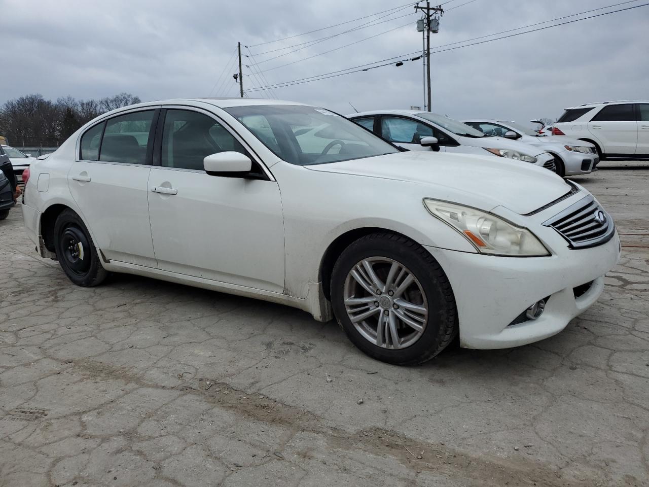 Photo 3 VIN: JN1CV6AP1DM718347 - INFINITI G 