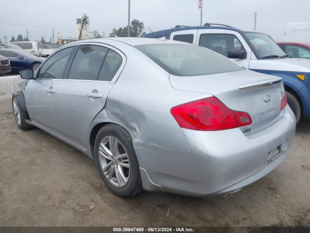 Photo 2 VIN: JN1CV6AP1FM580666 - INFINITI Q40 