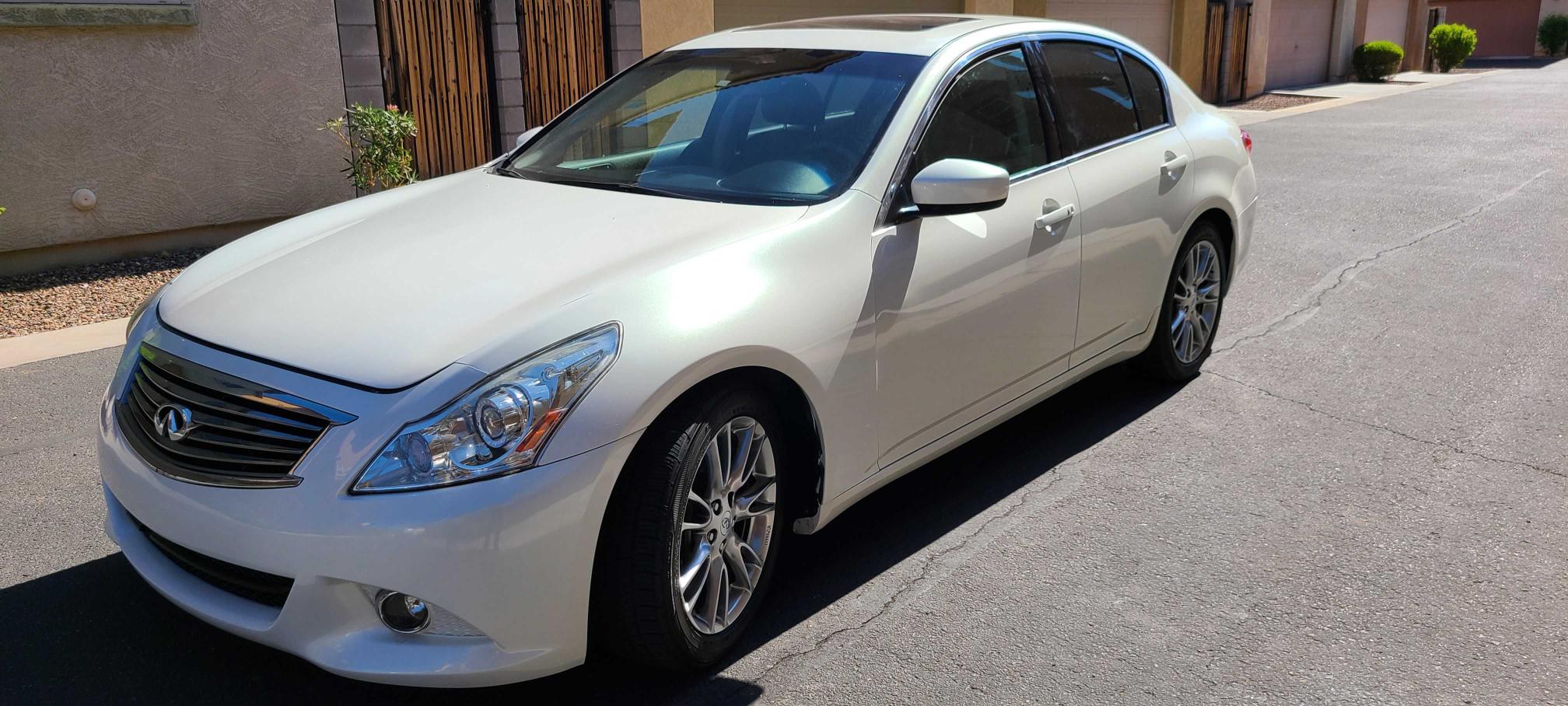 Photo 1 VIN: JN1CV6AP2BM503430 - INFINITI G37 SEDAN 