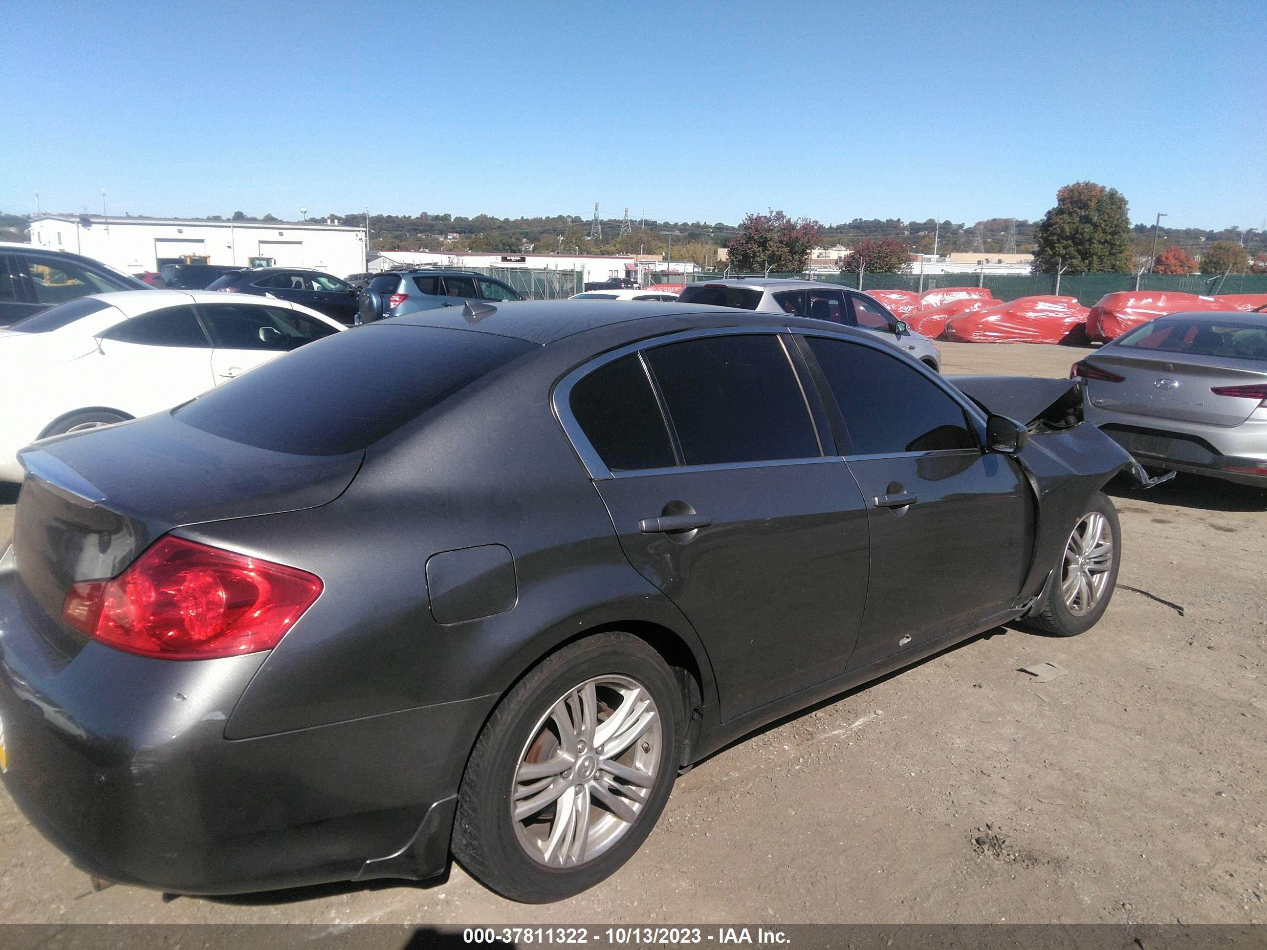 Photo 3 VIN: JN1CV6AP2BM507140 - INFINITI G 