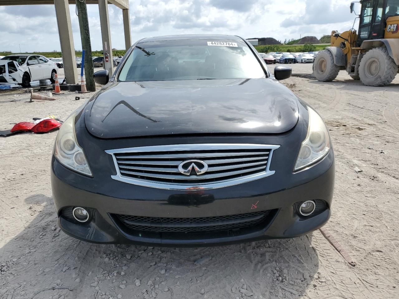 Photo 4 VIN: JN1CV6AP2DM304610 - INFINITI G 