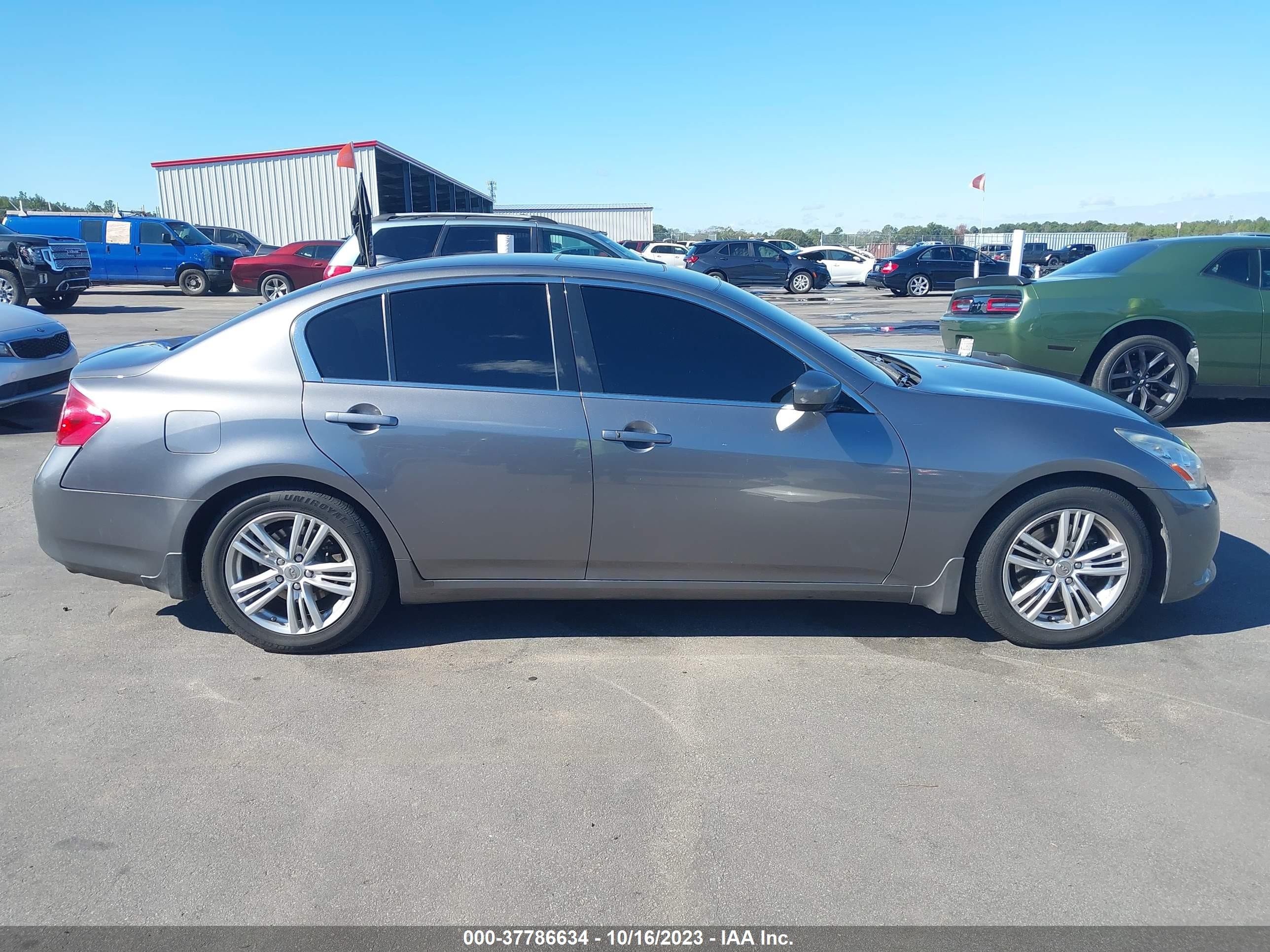 Photo 12 VIN: JN1CV6AP2DM717840 - INFINITI G 