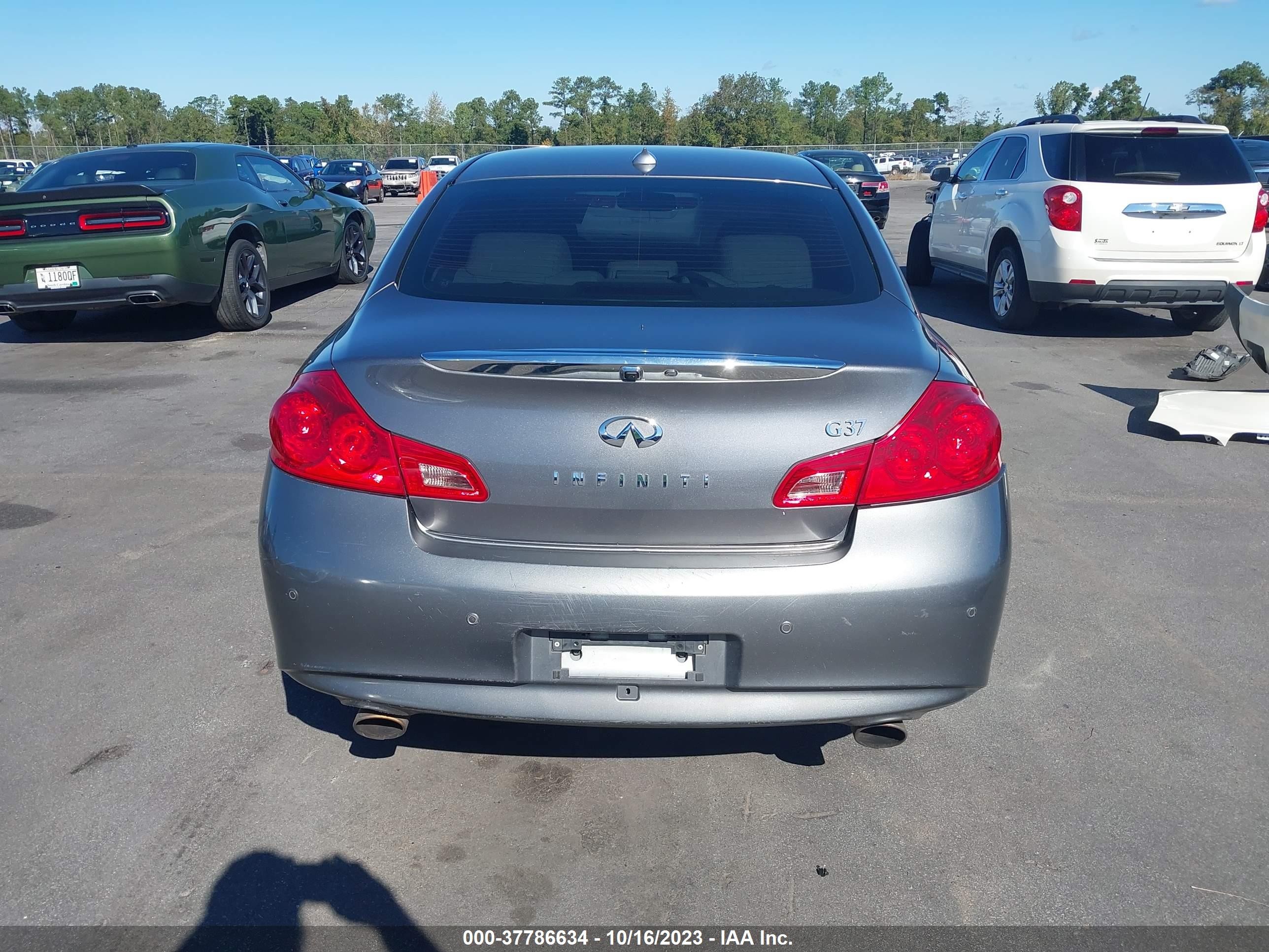 Photo 15 VIN: JN1CV6AP2DM717840 - INFINITI G 