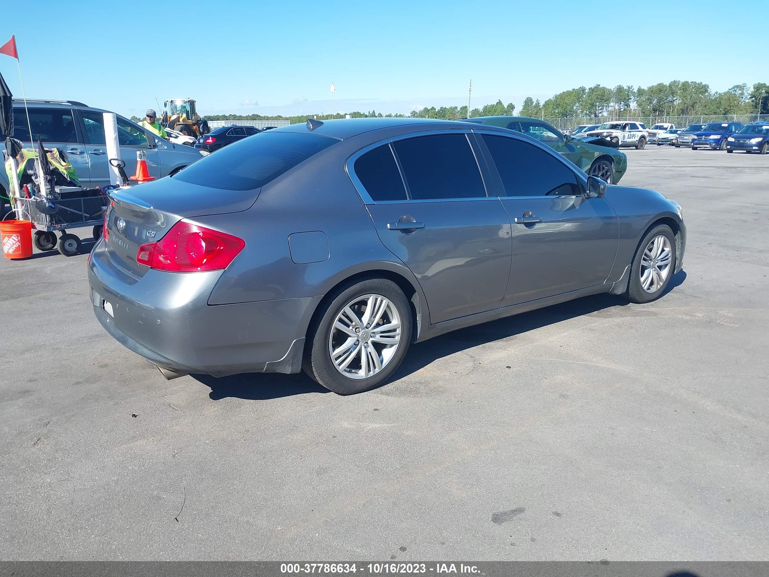 Photo 3 VIN: JN1CV6AP2DM717840 - INFINITI G 