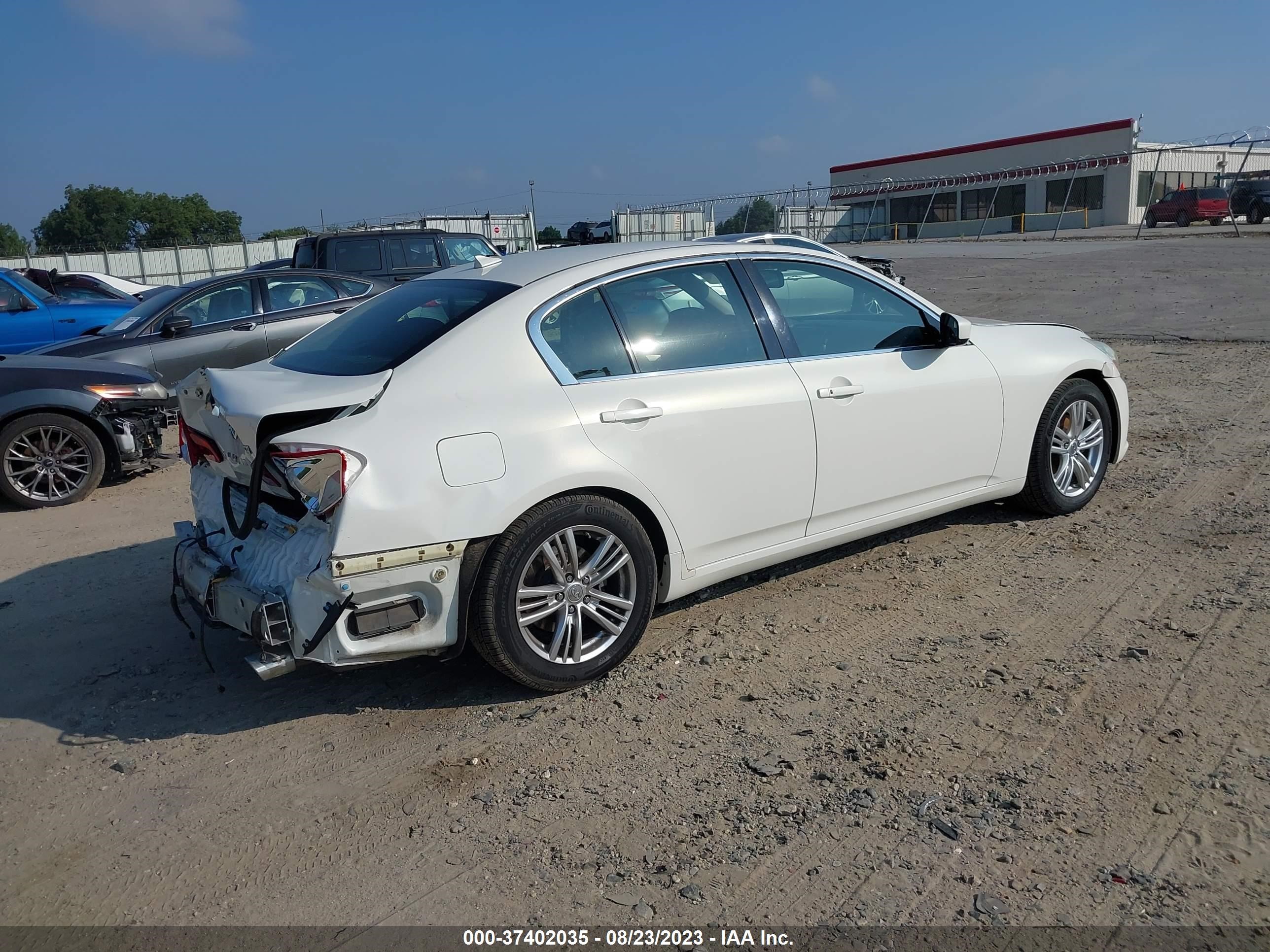 Photo 3 VIN: JN1CV6AP2DM726120 - INFINITI G 