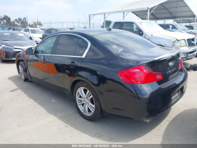 Photo 2 VIN: JN1CV6AP2FM500999 - INFINITI Q40 