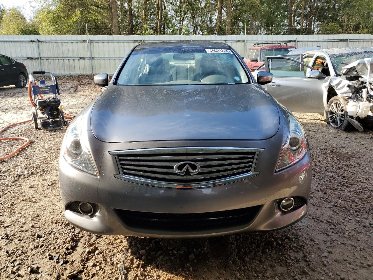 Photo 4 VIN: JN1CV6AP2FM501215 - INFINITI Q40 