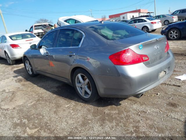 Photo 2 VIN: JN1CV6AP2FM580076 - INFINITI Q40 