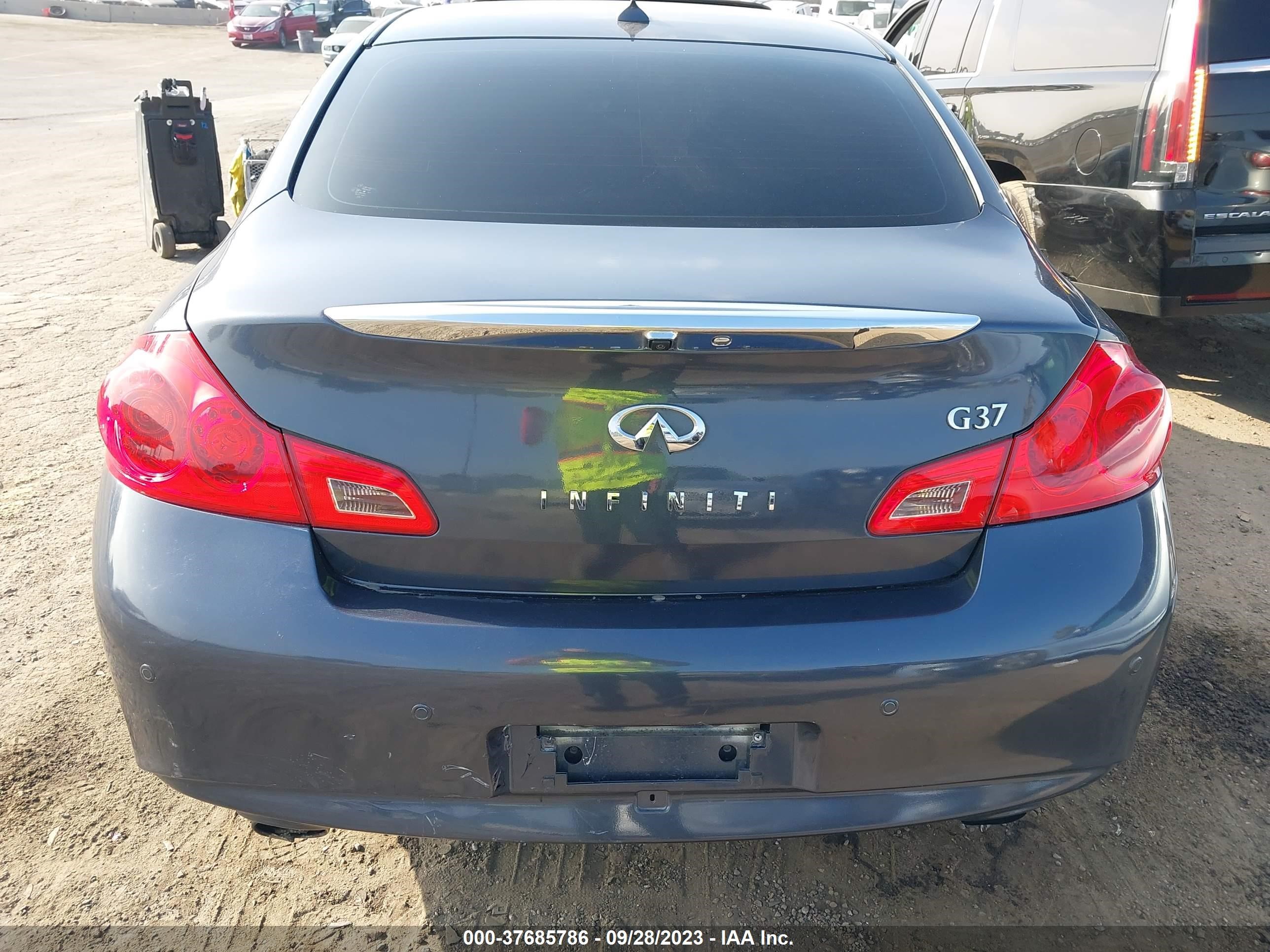 Photo 15 VIN: JN1CV6AP3CM624534 - INFINITI G 