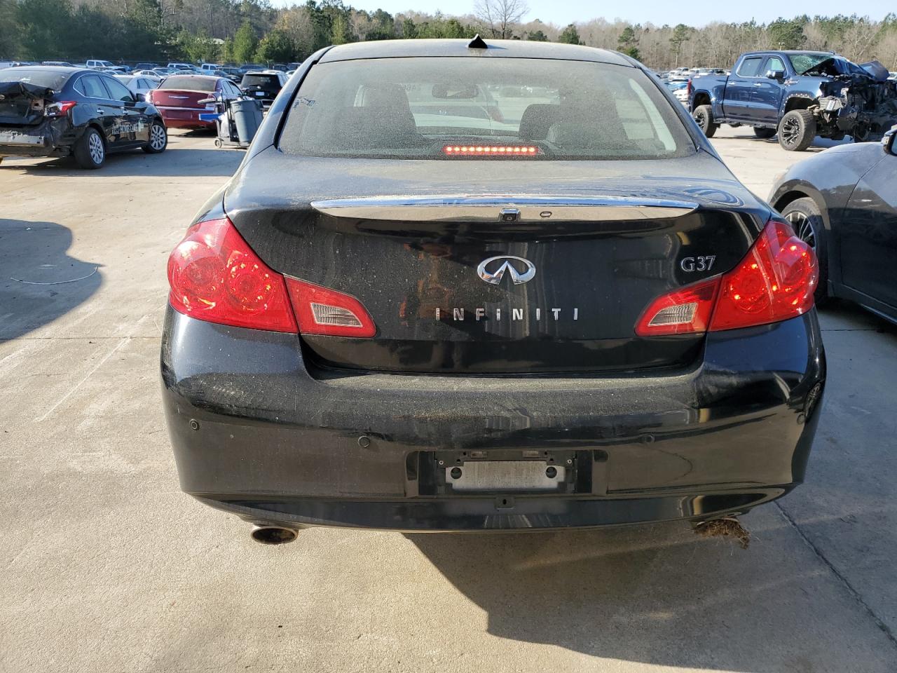 Photo 5 VIN: JN1CV6AP3DM719239 - INFINITI G 