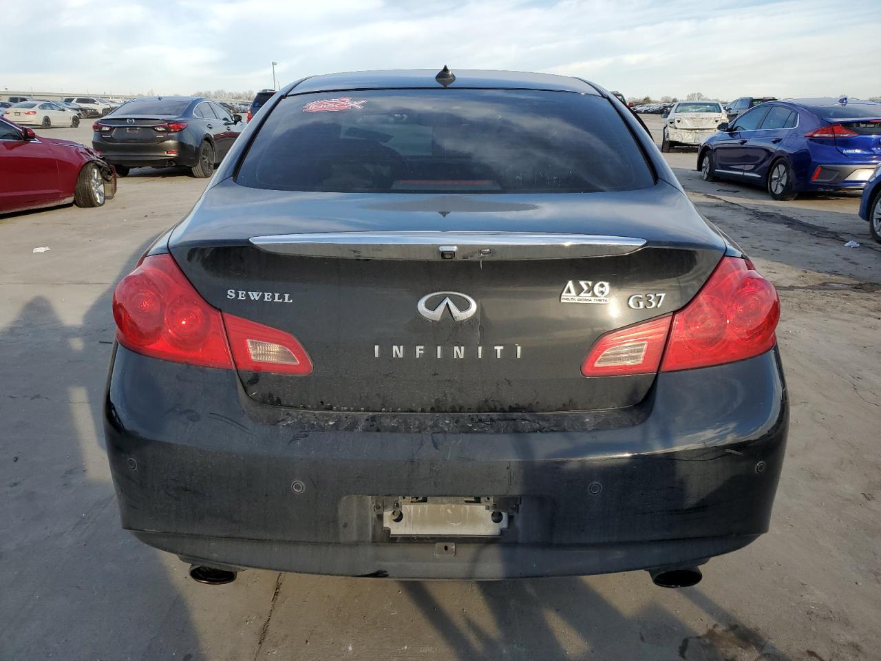 Photo 5 VIN: JN1CV6AP3DM724246 - INFINITI G 