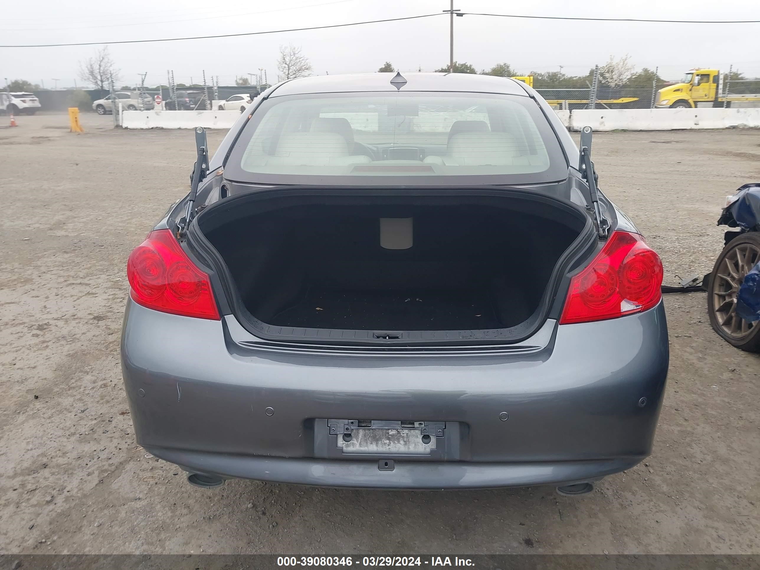 Photo 15 VIN: JN1CV6AP4AM402064 - INFINITI G 