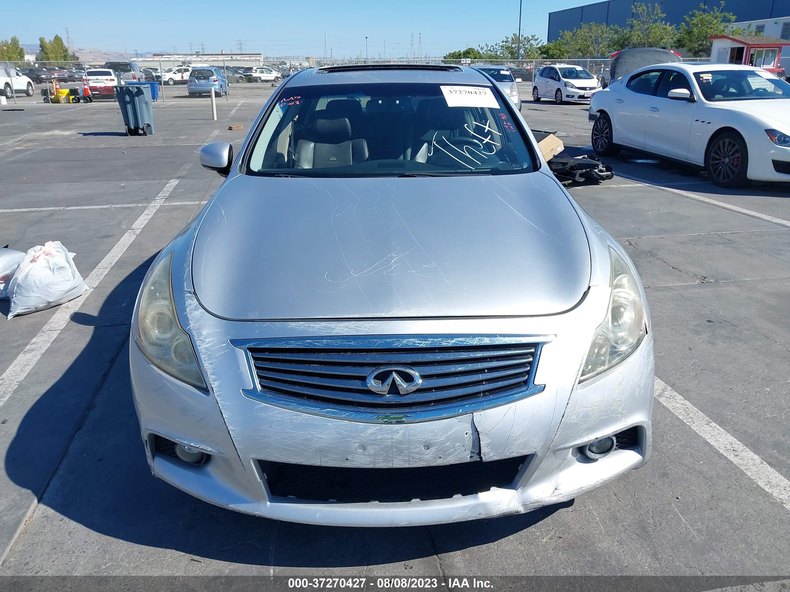 Photo 12 VIN: JN1CV6AP4AM402923 - INFINITI G 