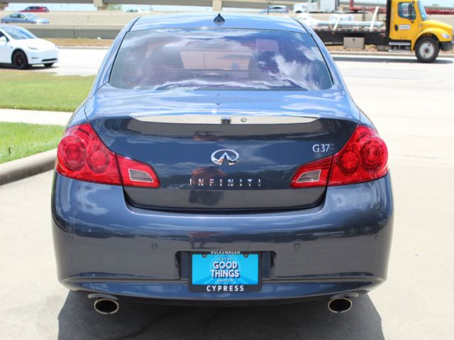 Photo 2 VIN: JN1CV6AP4BM305433 - INFINITI G37 SEDAN 