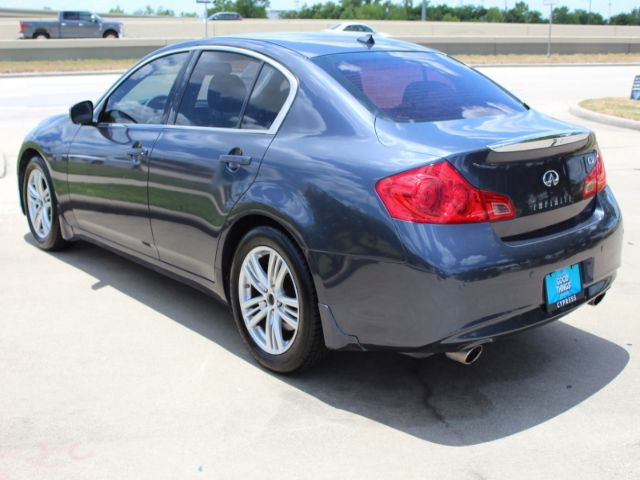 Photo 3 VIN: JN1CV6AP4BM305433 - INFINITI G37 SEDAN 