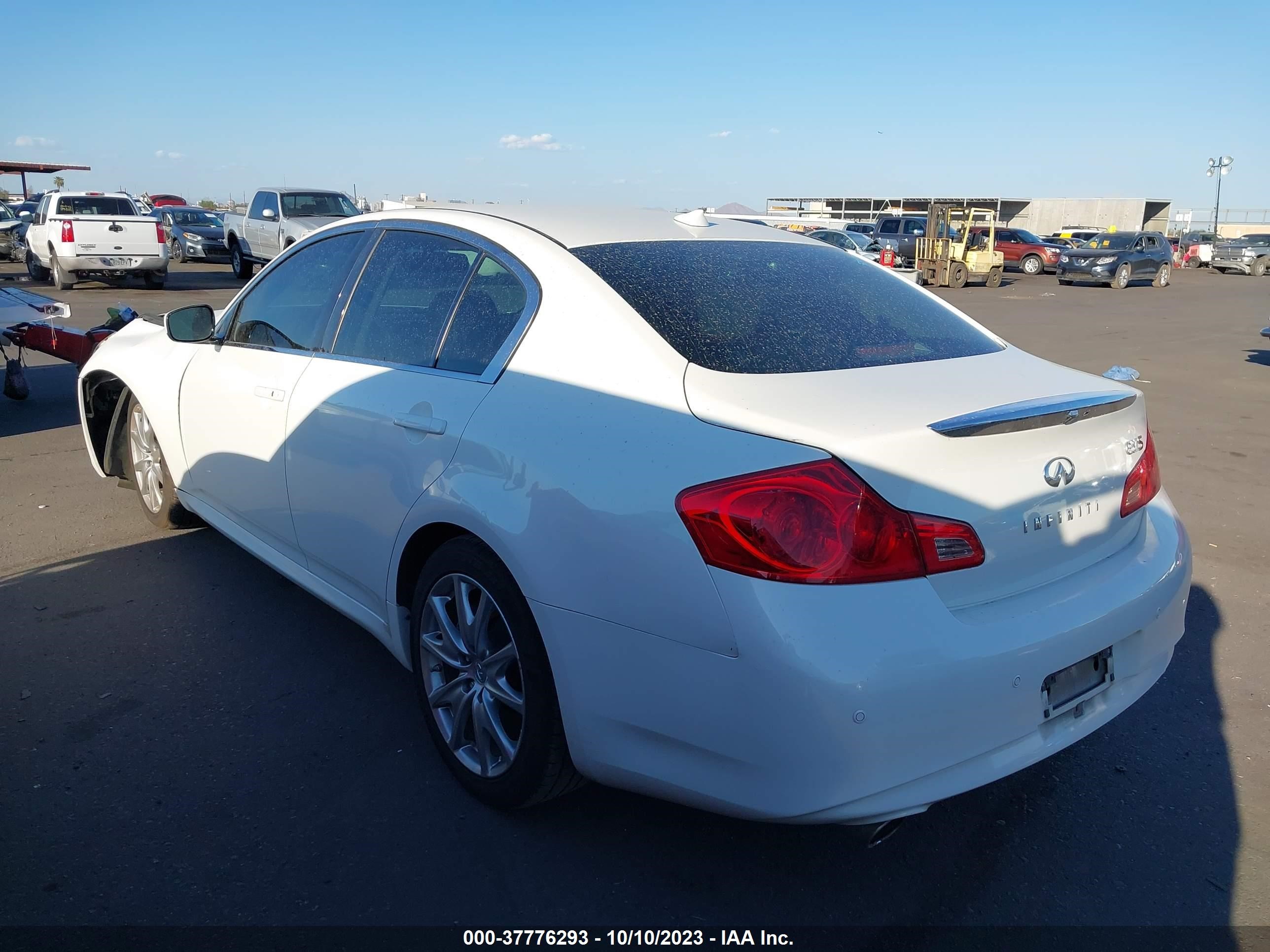 Photo 2 VIN: JN1CV6AP4DM714051 - INFINITI G 