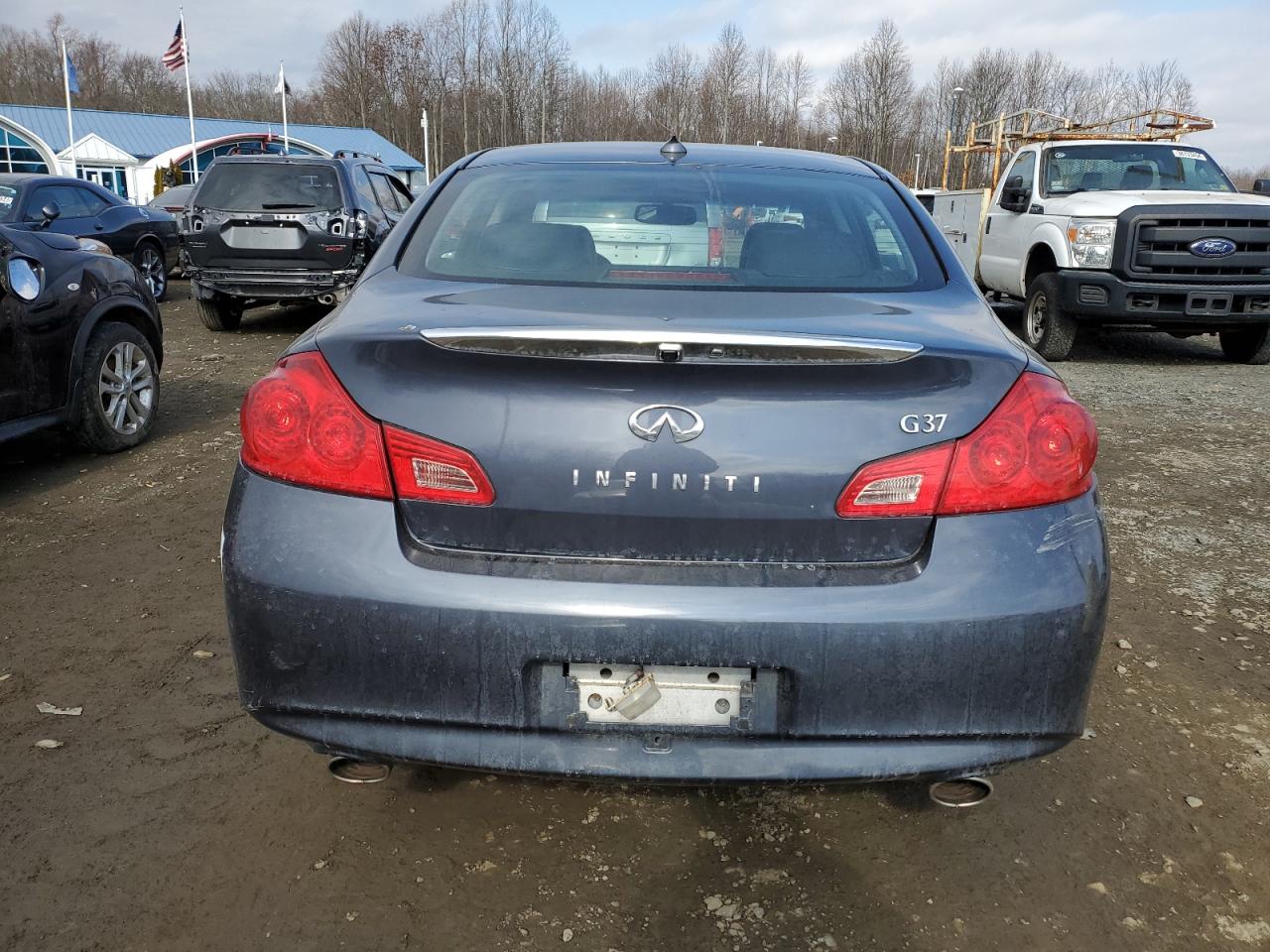 Photo 5 VIN: JN1CV6AP5BM506905 - INFINITI G 