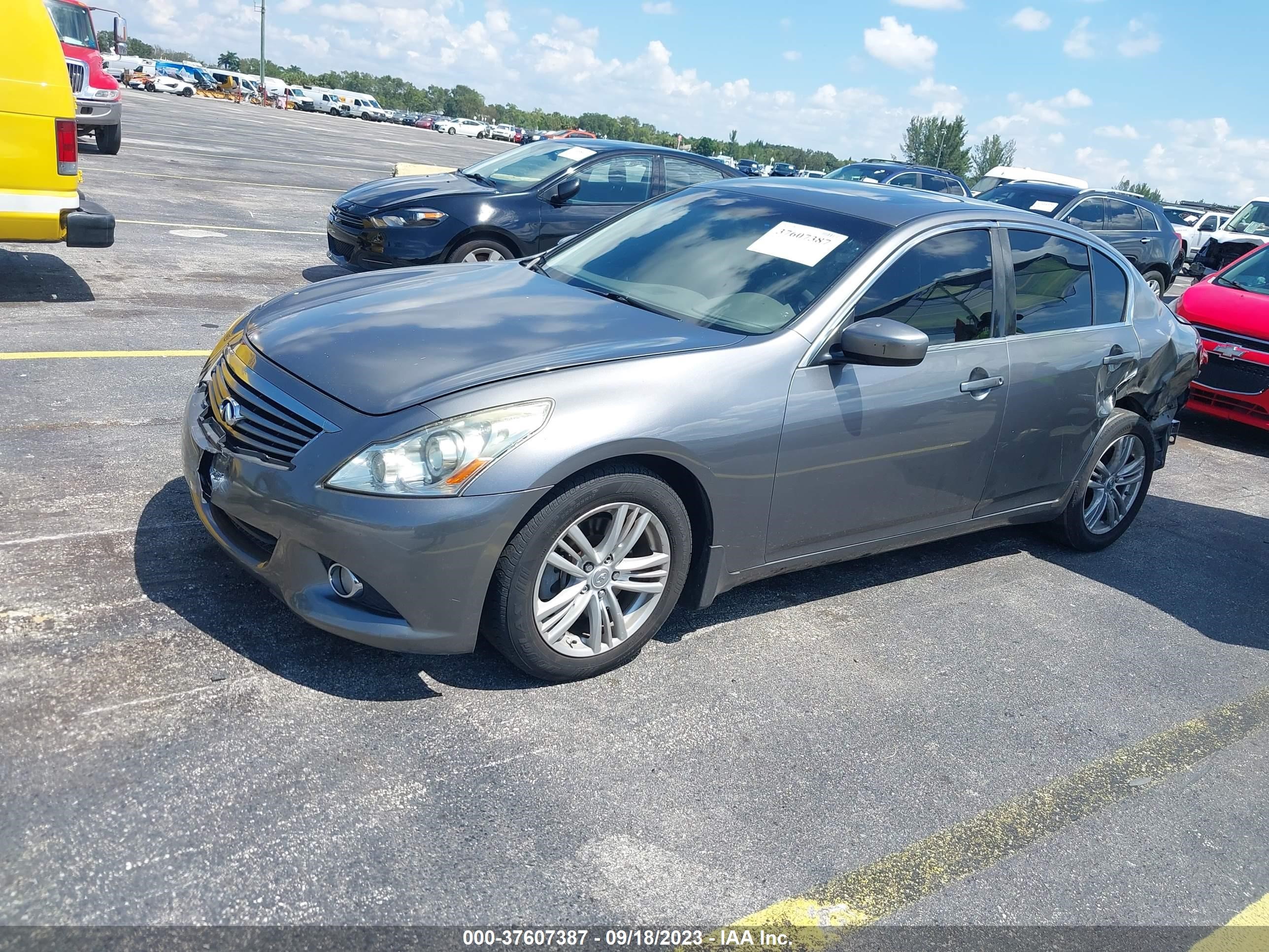 Photo 1 VIN: JN1CV6AP5CM624857 - INFINITI G 